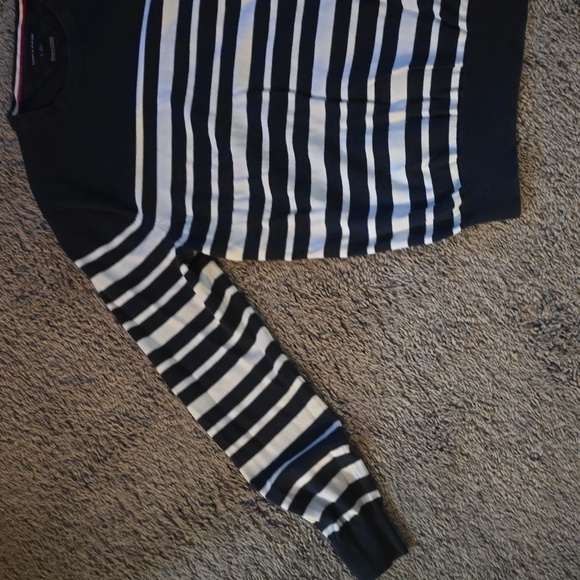 Blue and white striped Tommy Hilfiger sweater - Picture 2 of 4